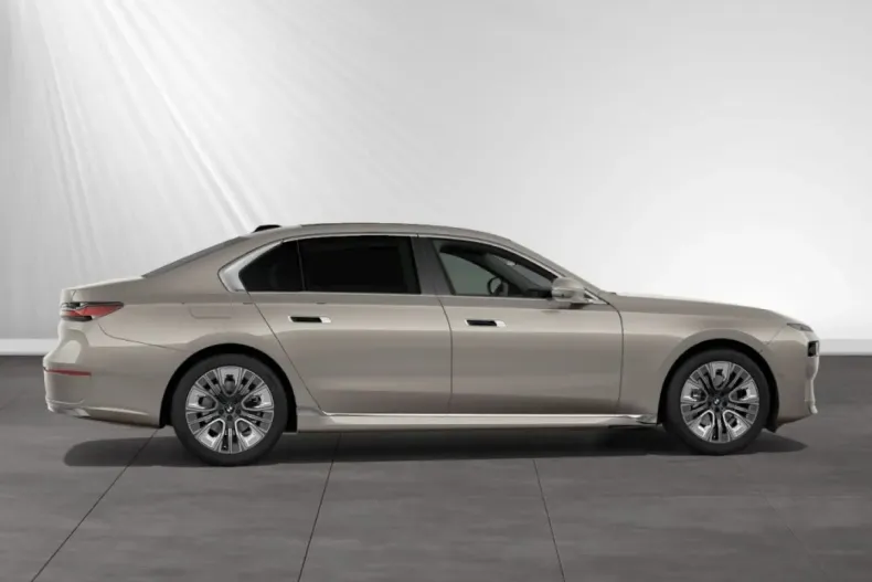 BMW 740 (Seria 7) din 2024 cu 47.300 km - oferta BMW192624 - foto 8