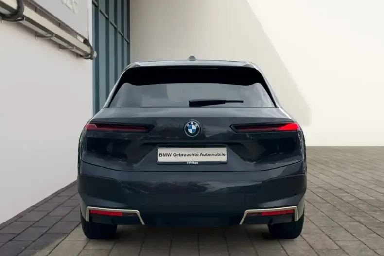 BMW iX din 2022 cu 23.178 km - oferta BMW192627 - foto 3