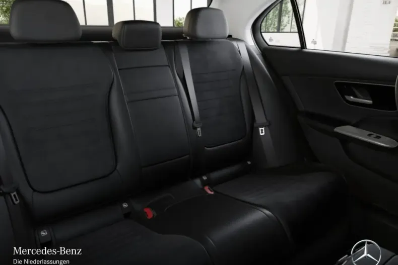 Mercedes-Benz C 200 (Clasa C) din 2025 cu 13.500 km - oferta MER192635 - foto 17
