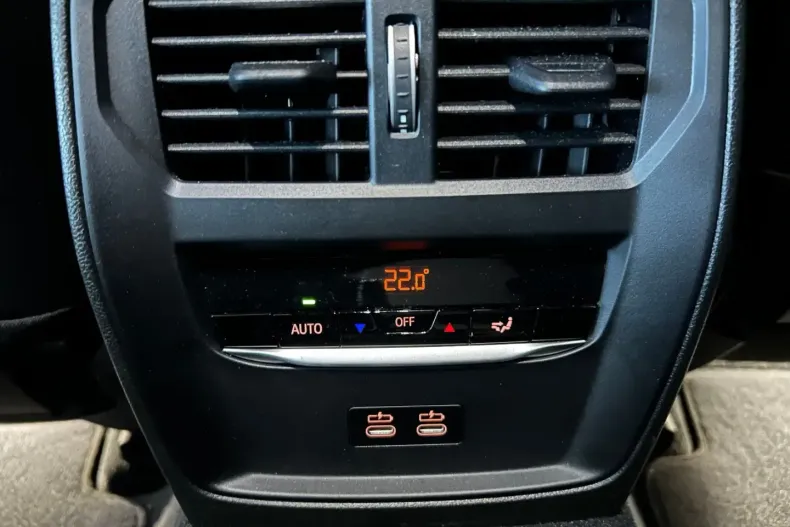 BMW 320 (Seria 3) din 2024 cu 51.200 km - oferta BMW192636 - foto 12