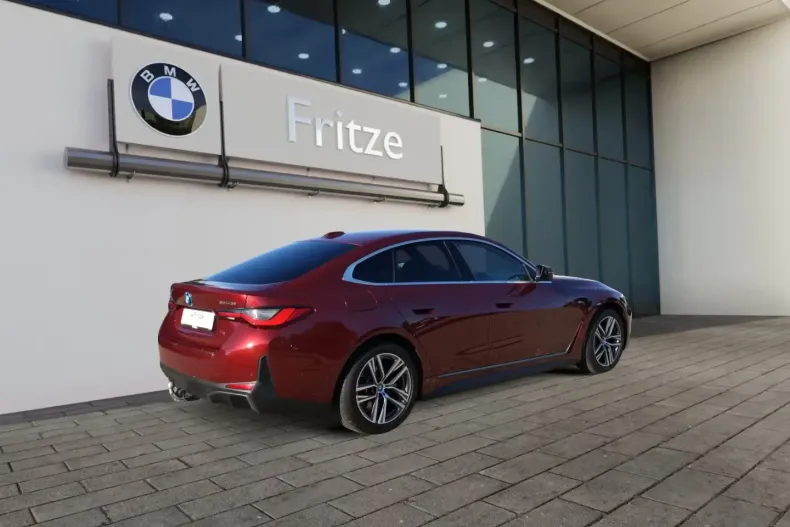 BMW i4 (Seria 4) din 2023 cu 75.630 km - oferta BMW192637 - foto 4