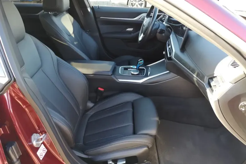 BMW i4 (Seria 4) din 2023 cu 75.630 km - oferta BMW192637 - foto 9