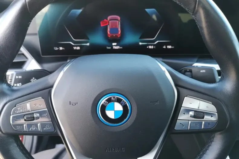 BMW i4 (Seria 4) din 2023 cu 75.630 km - oferta BMW192637 - foto 14