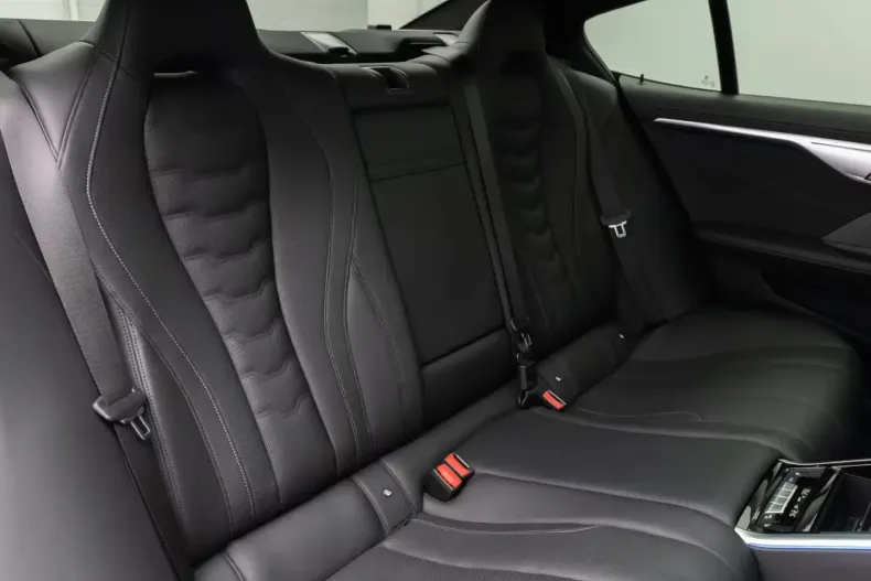 BMW M850 (Seria 8) din 2022 cu 81.061 km - oferta BMW192646 - foto 30