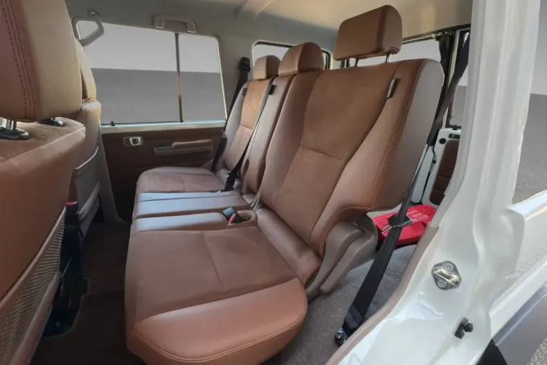 Toyota Land Cruiser din 2025 cu 800 km - oferta TOY192648 - foto 9
