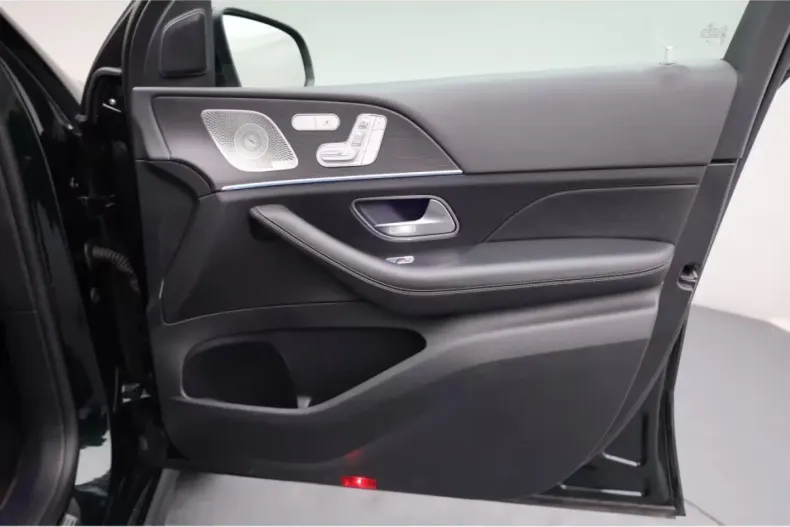 Mercedes-Benz GLE 450 (Clasa GLE) din 2024 cu 29.900 km - oferta MER192658 - foto 12