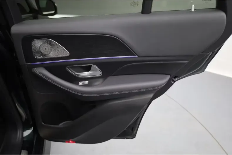 Mercedes-Benz GLE 450 (Clasa GLE) din 2024 cu 29.900 km - oferta MER192658 - foto 18