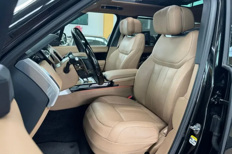 Land Rover Range Rover din 2025 cu 29.000 km - oferta LAN192660 - foto 19
