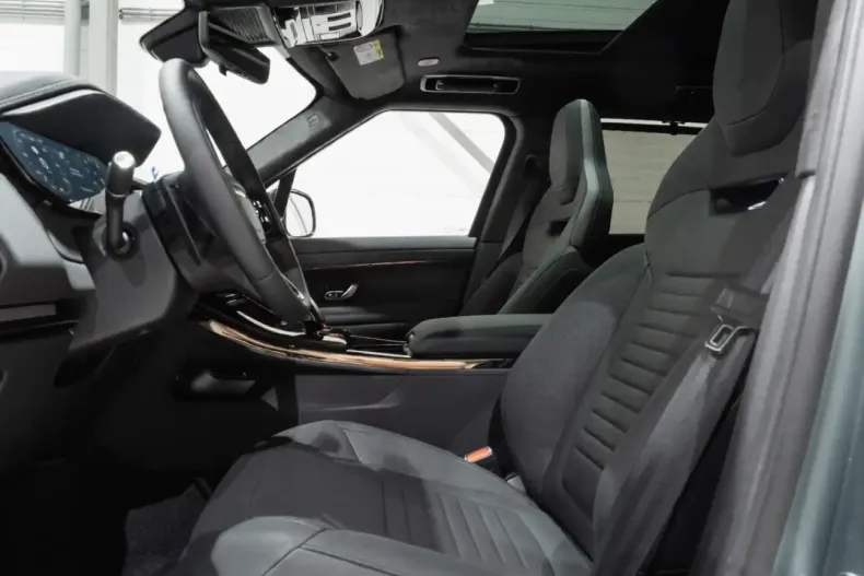Land Rover Range Rover Sport din 2025 cu 86 km - oferta LAN192665 - foto 17
