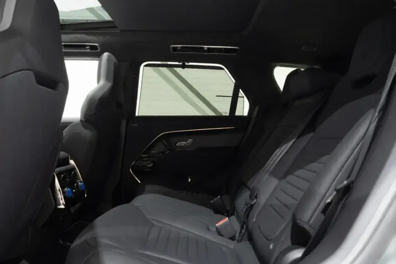 Land Rover Range Rover Sport din 2025 cu 86 km - oferta LAN192665 - foto 22