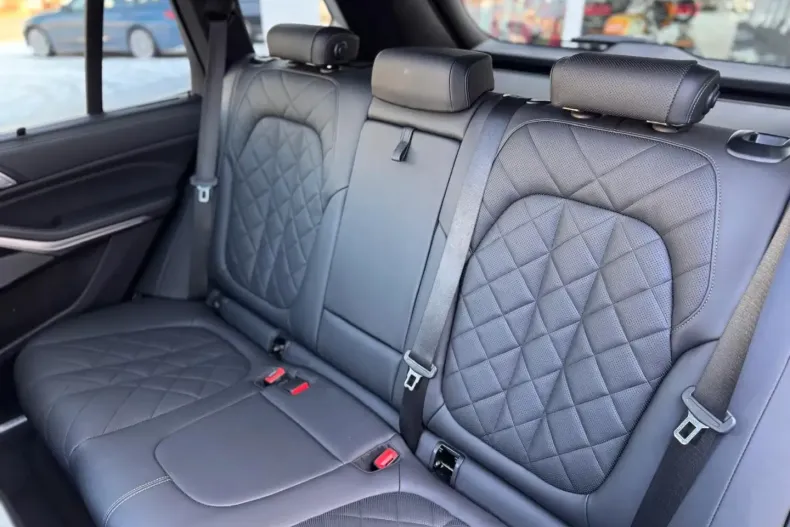 BMW X5 M (Seria X) din 2024 cu 29.987 km - oferta BMW192668 - foto 18