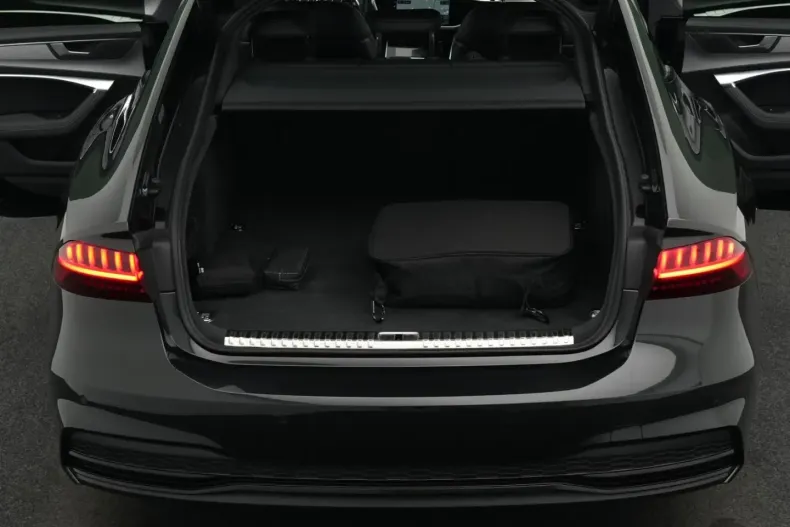 Audi A7 din 2021 cu 63.047 km - oferta AUD192674 - foto 8