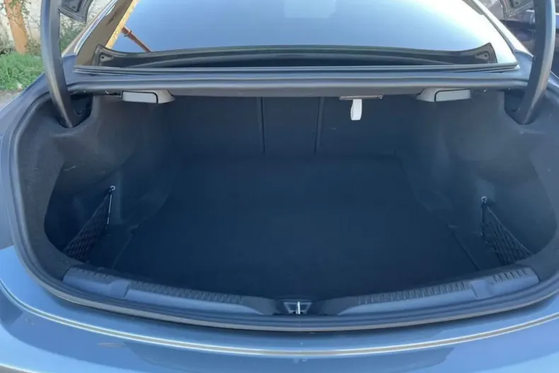 Mercedes-Benz E 220 (Clasa E) din 2021 cu 53.110 km - oferta MER192680 - foto 8