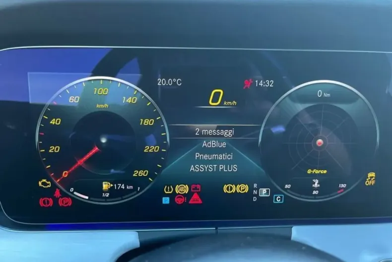 Mercedes-Benz E 220 (Clasa E) din 2021 cu 53.110 km - oferta MER192680 - foto 13