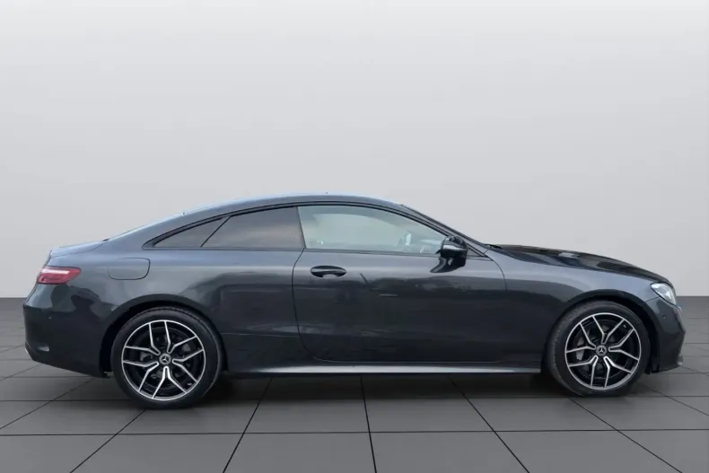 Mercedes-Benz E 200 (Clasa E) din 2021 cu 23.850 km - oferta MER192681 - foto 4