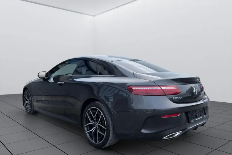 Mercedes-Benz E 200 (Clasa E) din 2021 cu 23.850 km - oferta MER192681 - foto 5