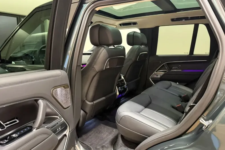 Land Rover Range Rover din 2025 cu 7.400 km - oferta LAN192682 - foto 17