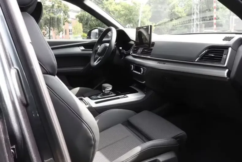 Audi Q5 din 2025 cu 22.300 km - oferta AUD192685 - foto 5