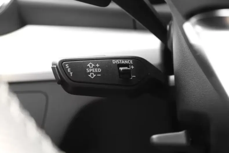 Audi Q5 din 2025 cu 22.300 km - oferta AUD192685 - foto 12