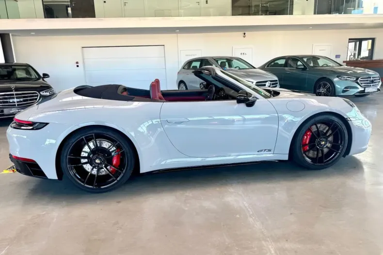 Porsche 992 din 2024 cu 57.000 km - oferta POR192687 - foto 9