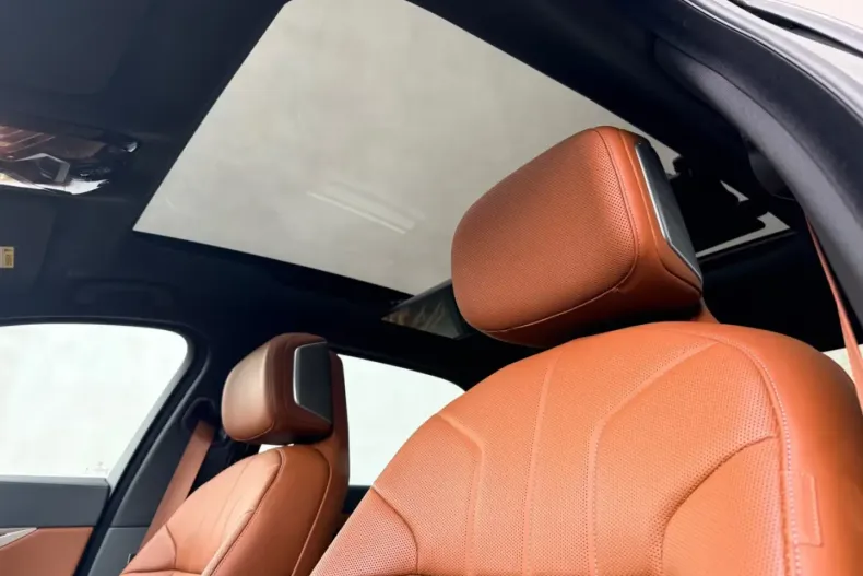 BMW 750 (Seria 7) din 2024 cu 5.400 km - oferta BMW192692 - foto 12