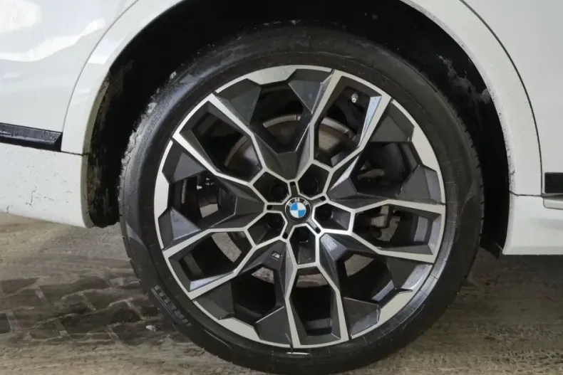 BMW X7 (Seria X) din 2025 cu 26.122 km - oferta BMW192698 - foto 10