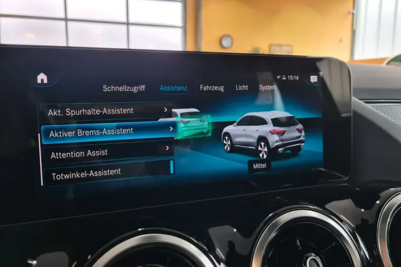 Mercedes-Benz GLA 250 (Clasa GLA) din 2021 cu 27.266 km - oferta MER192707 - foto 12