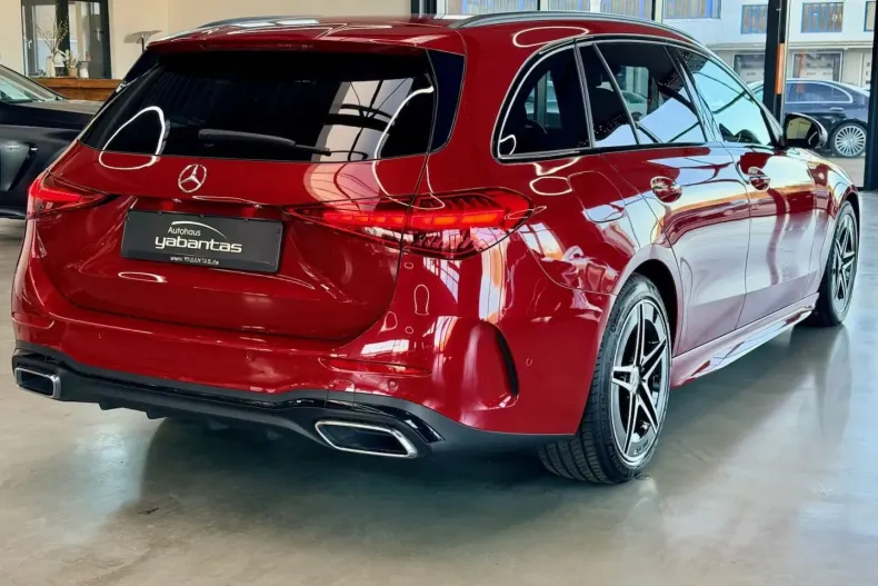 Mercedes-Benz C 180 (Clasa C) din 2024 cu 12.000 km - oferta MER192714 - foto 6