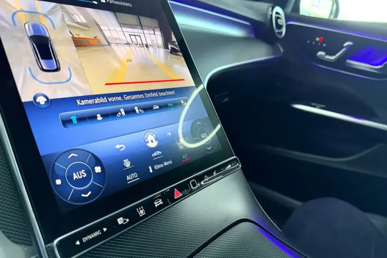 Mercedes-Benz C 180 (Clasa C) din 2024 cu 12.000 km - oferta MER192714 - foto 15