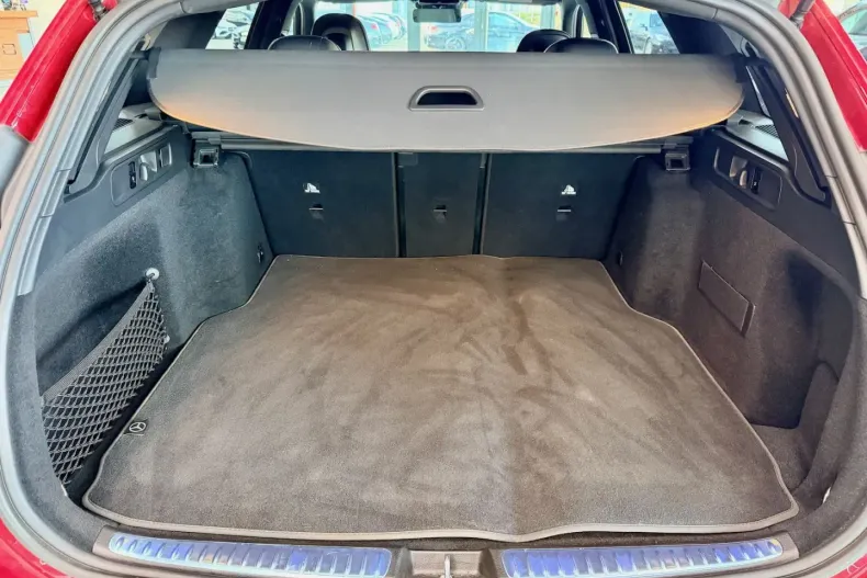 Mercedes-Benz C 180 (Clasa C) din 2024 cu 12.000 km - oferta MER192714 - foto 16