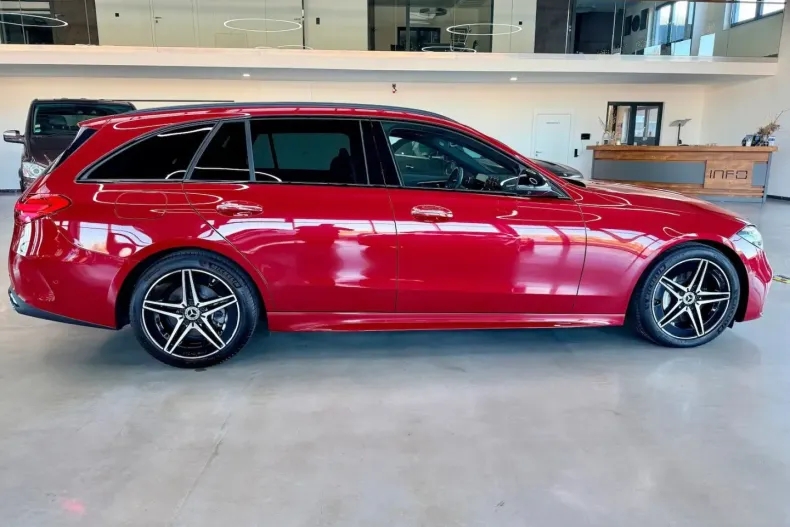 Mercedes-Benz C 180 (Clasa C) din 2024 cu 12.000 km - oferta MER192714 - foto 23