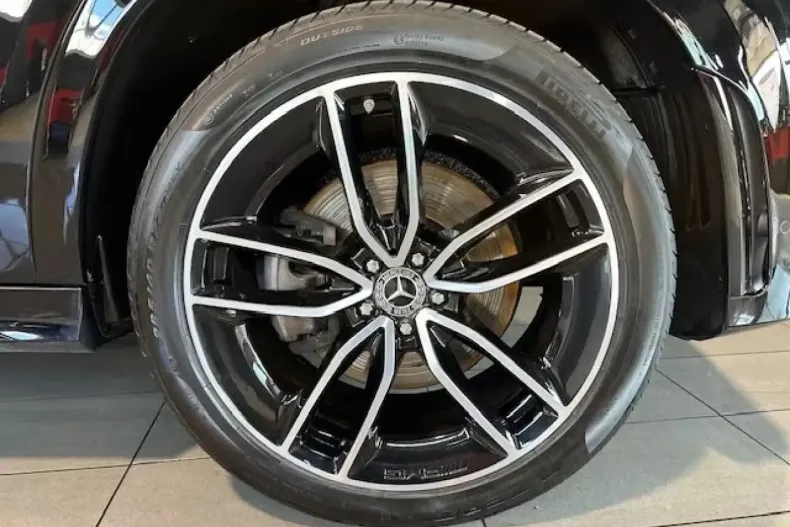 Mercedes-Benz GLE 400 (Clasa GLE) din 2021 cu 91.260 km - oferta MER192733 - foto 4