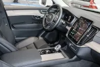 Volvo XC90 din 2025 cu 22.600 km - oferta VOL192735 - foto 4