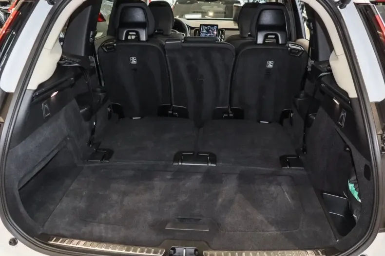 Volvo XC90 din 2025 cu 22.600 km - oferta VOL192735 - foto 13