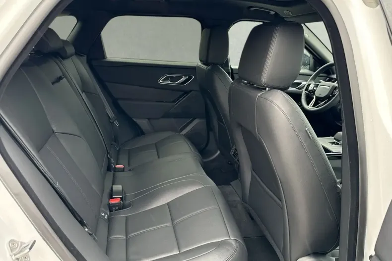 Land Rover Range Rover Velar din 2025 cu 4.500 km - oferta LAN192742 - foto 5