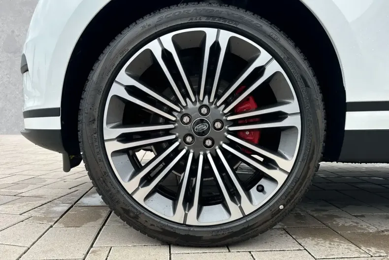 Land Rover Range Rover Velar din 2025 cu 4.500 km - oferta LAN192742 - foto 9