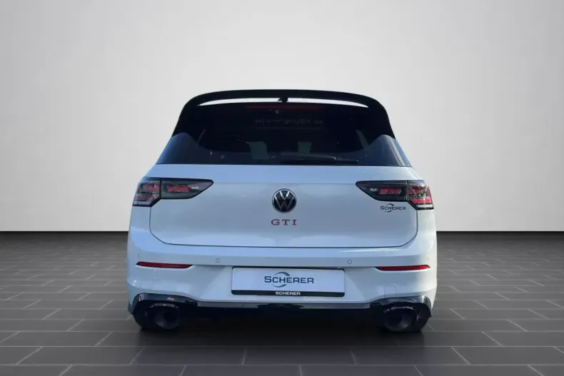 Volkswagen Golf din 2025 cu 5.200 km - oferta VOL192744 - foto 4