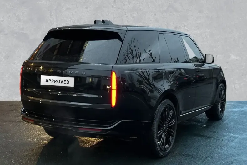 Land Rover Range Rover din 2025 cu 21.465 km - oferta LAN192746 - foto 2