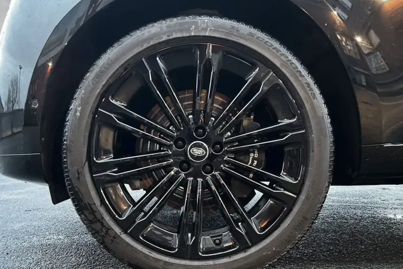 Land Rover Range Rover din 2025 cu 21.465 km - oferta LAN192746 - foto 8