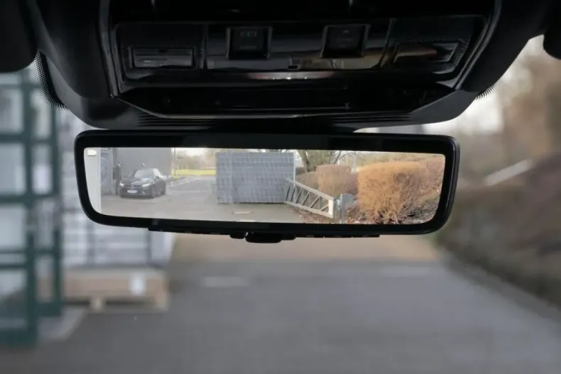 Land Rover Range Rover din 2025 cu 27.829 km - oferta LAN192747 - foto 9