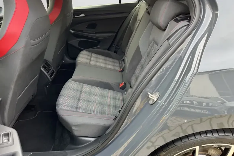 Volkswagen Golf din 2022 cu 44.600 km - oferta VOL192749 - foto 9