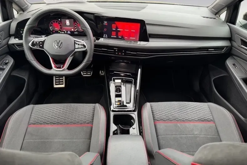 Volkswagen Golf din 2023 cu 24.900 km - oferta VOL192751 - foto 8