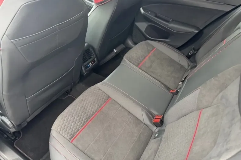 Volkswagen Golf din 2023 cu 24.900 km - oferta VOL192751 - foto 10