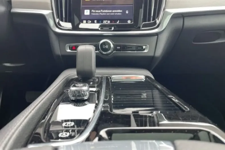 Volvo V90 din 2022 cu 80.312 km - oferta VOL192752 - foto 14