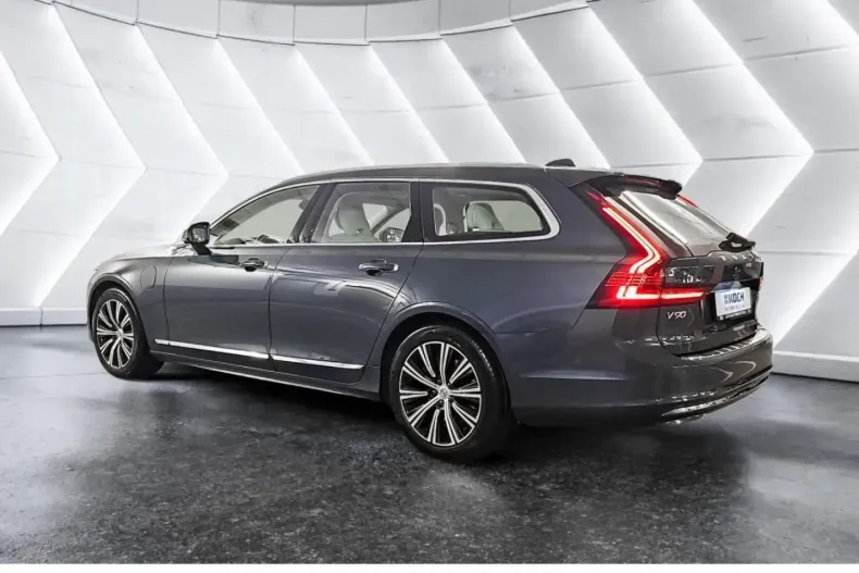 Volvo V90 din 2021 cu 70.437 km - oferta VOL192753 - foto 3