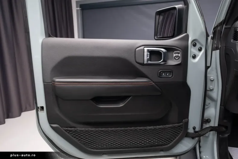 Jeep Wrangler din 2024 cu 44.190 km - oferta JEE192757 - foto 19