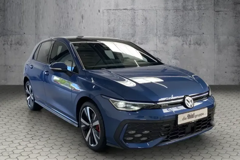 Volkswagen Golf din 2024 cu 21.700 km - oferta VOL192758 - foto 3