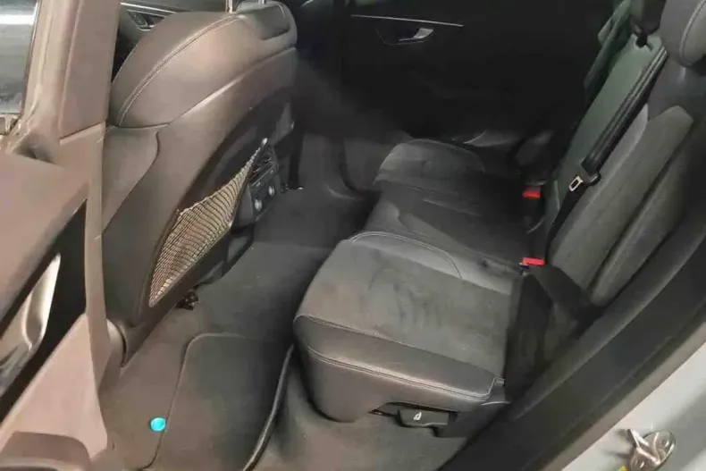 Audi Q8 din 2022 cu 24.162 km - oferta AUD192786 - foto 4