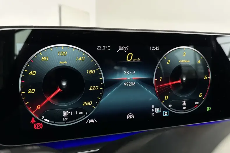 Mercedes-Benz GLE 350 (Clasa GLE) din 2021 cu 99.000 km - oferta MER192788 - foto 18