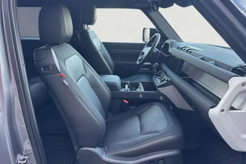 Land Rover Defender din 2025 cu 19.990 km - oferta LAN192795 - foto 5